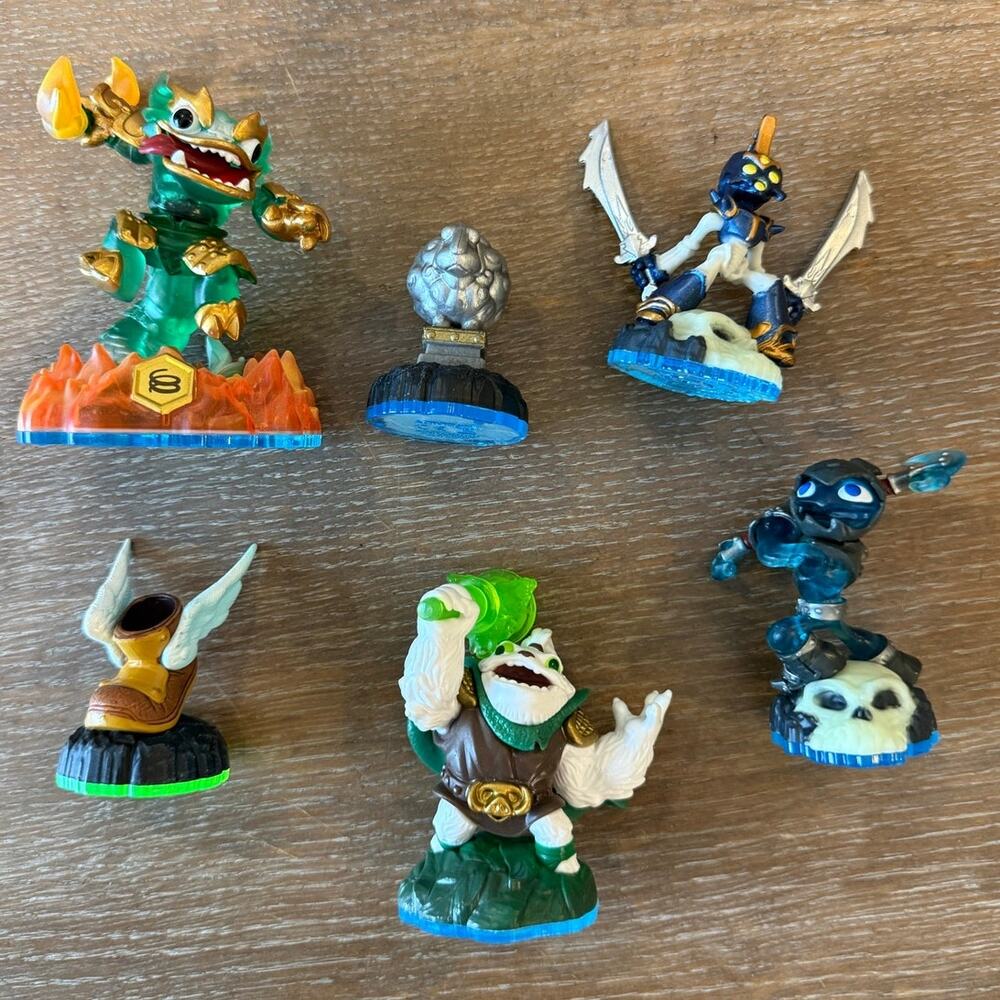 Skylanders Figure LOT of 6 characters WiiU PS3 PS4 XBOX 360